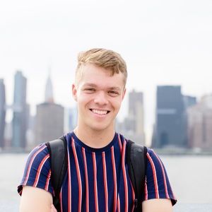 Meet your Posher, Alon